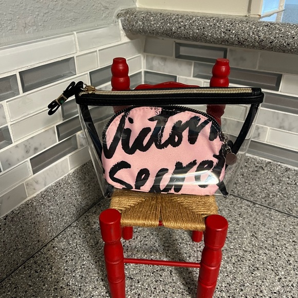 Victoria Secret 💄💄 - Picture 3 of 12